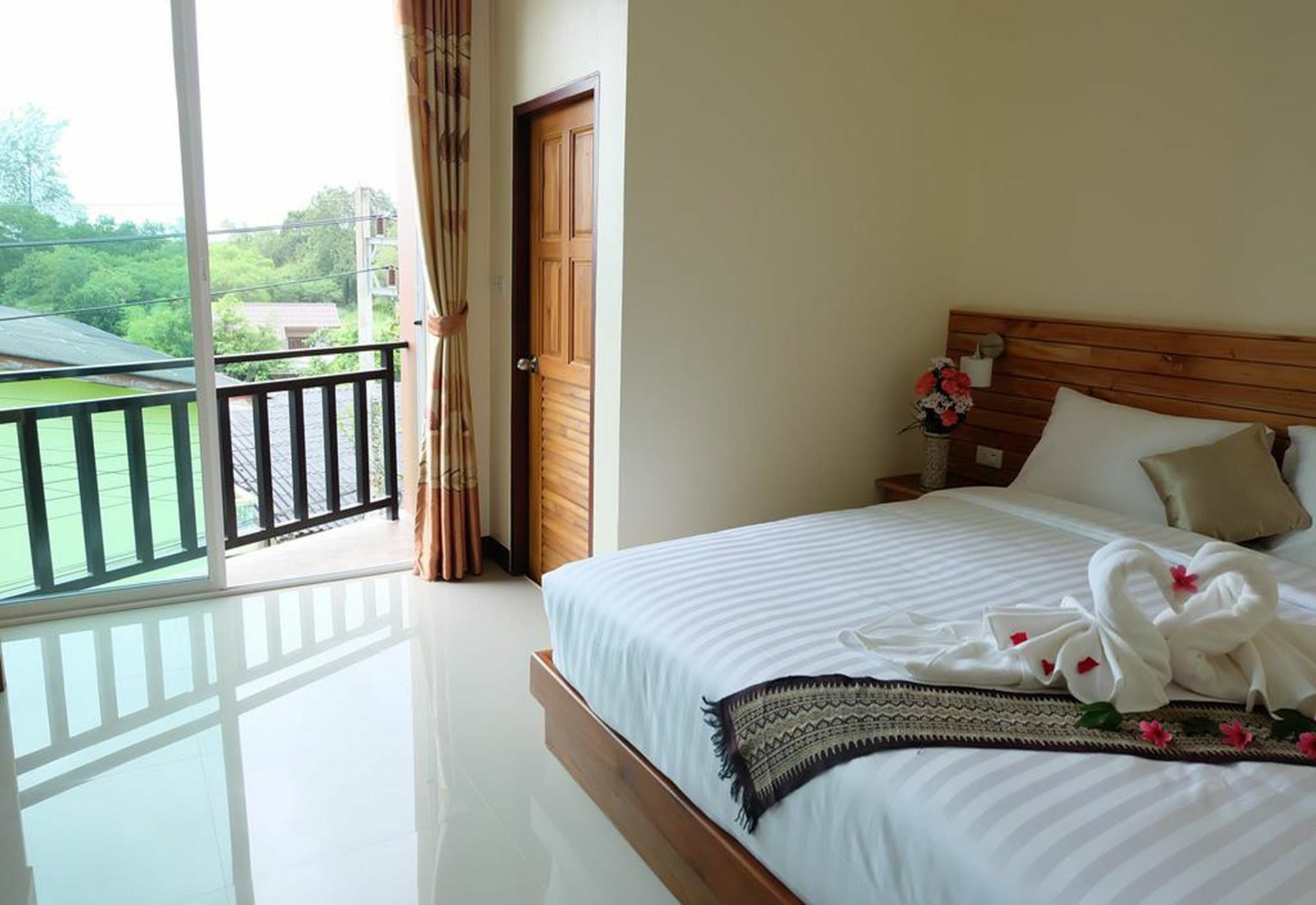 Chatin Guesthouse Khao Lak Exterior foto